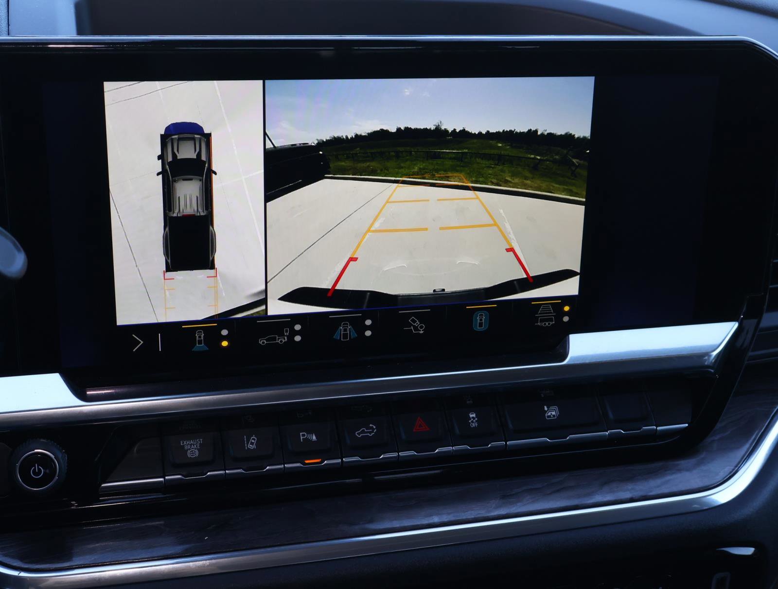 Used 2025 Chevrolet Silverado 3500 LTZ w/ LTZ Texas Edition image 31