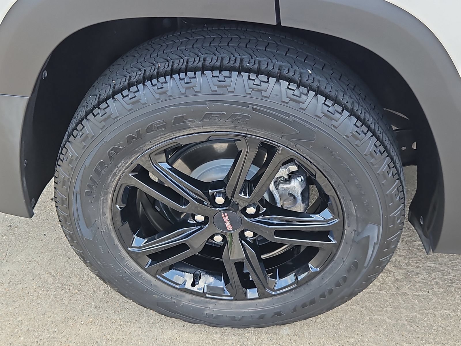 Used 2023 GMC Terrain AT4 w/ Infotainment Package II AWD/4WD image 10