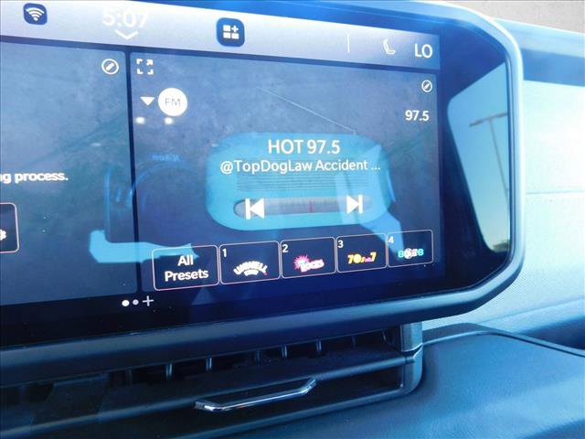 Used 2025 Jeep Wrangler Sahara image 13