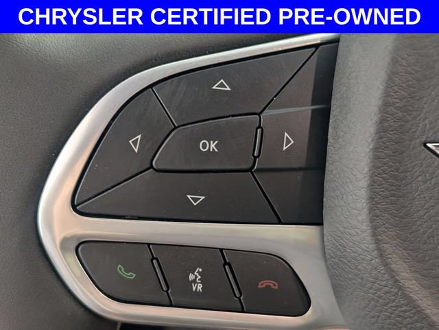 Certified 2026 Chrysler Pacifica Select FWD image 16