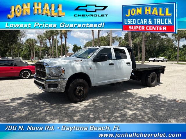 Used 2023 RAM 3500 Tradesman w/ Chrome Appearance Group AWD/4WD image 2