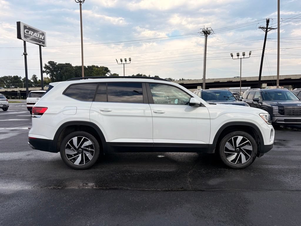 Used 2025 Volkswagen Atlas SE FWD image 9