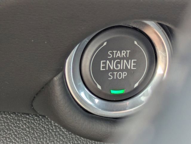 Used 2025 Chevrolet Suburban LT w/ Comfort Package image 28