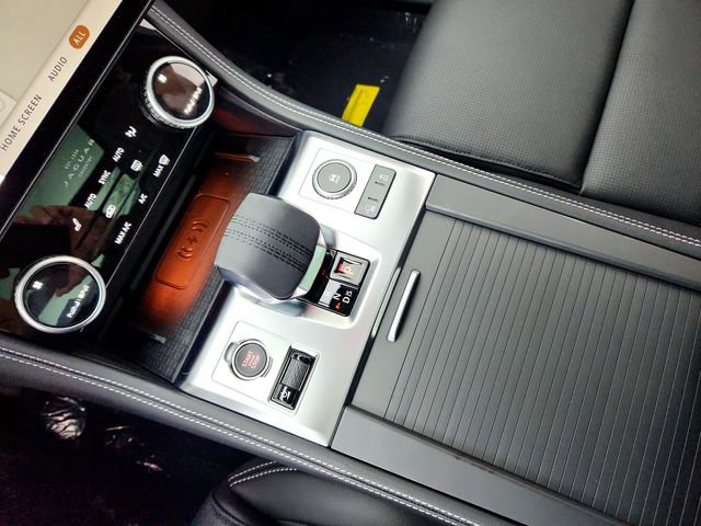 Used 2026 Jaguar F-PACE R-Dynamic S image 26