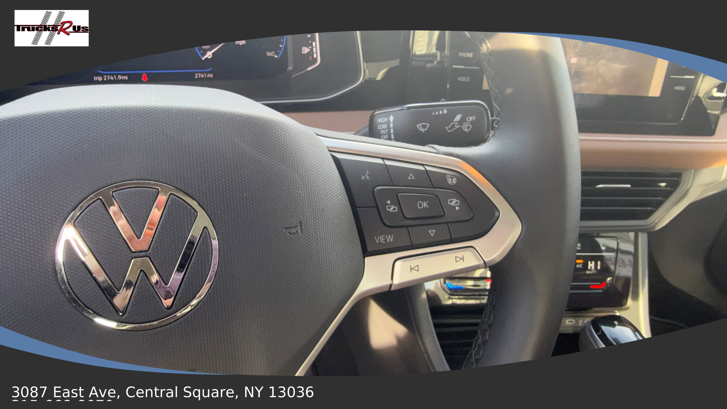 Used 2025 Volkswagen Jetta SEL image 34