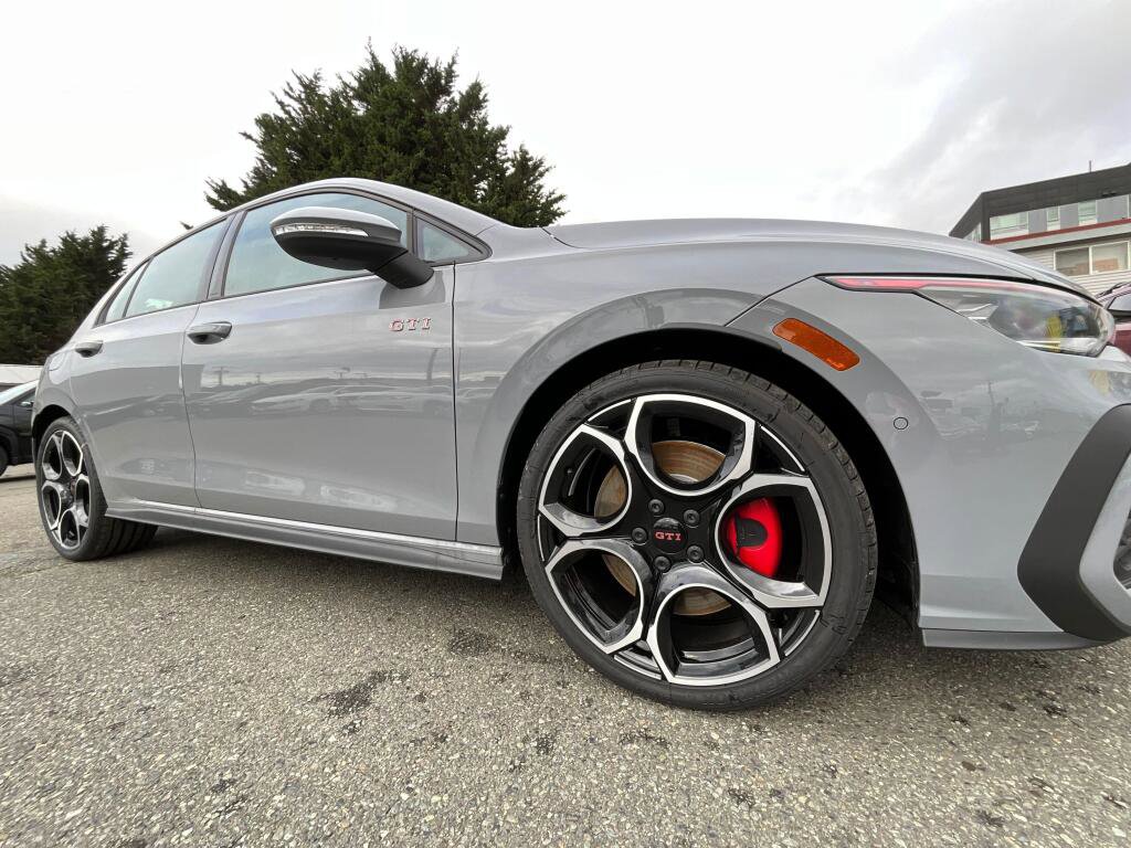 New 2026 Volkswagen GTI Autobahn image 10