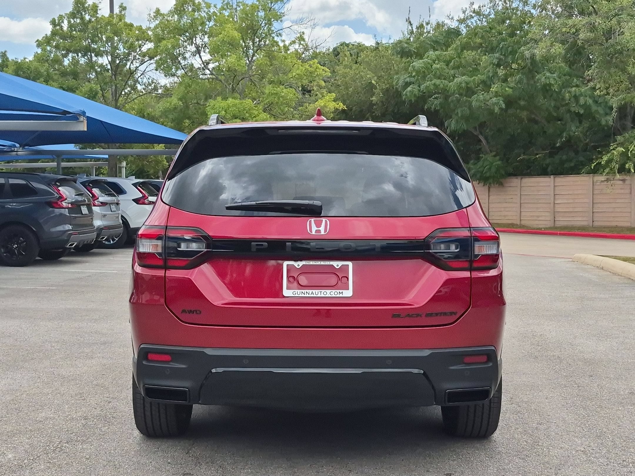 New 2026 Honda Pilot Black Edition image 4