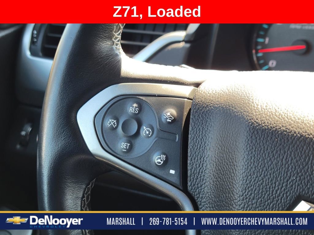 Used 2018 Chevrolet Suburban LT image 14