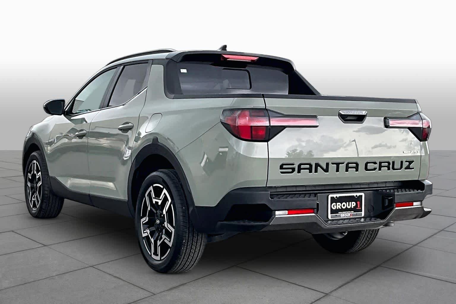 Used 2025 Hyundai Santa Cruz Limited AWD/4WD image 12