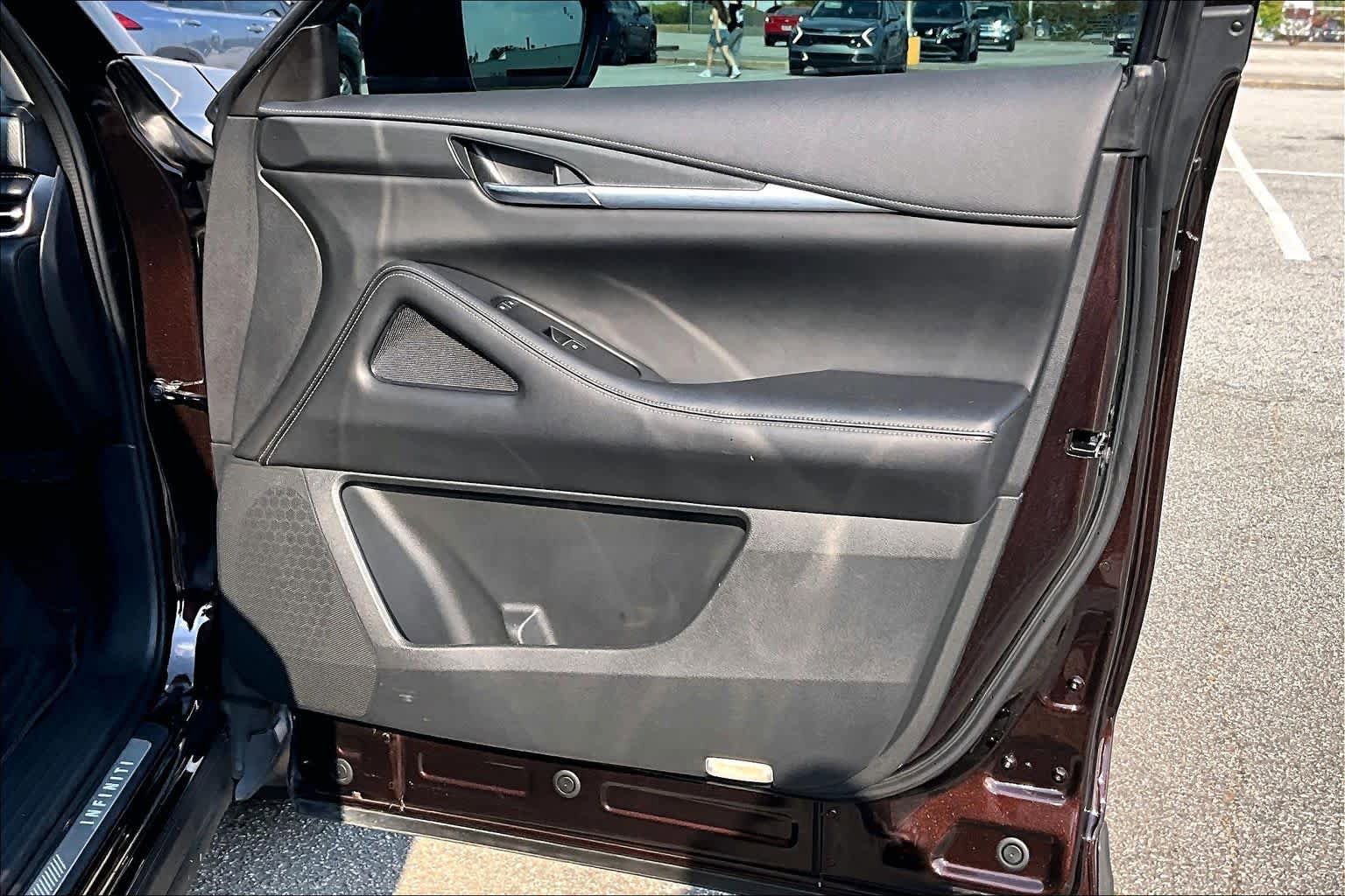 Used 2022 INFINITI QX60 Luxe w/ Cargo Package FWD image 23