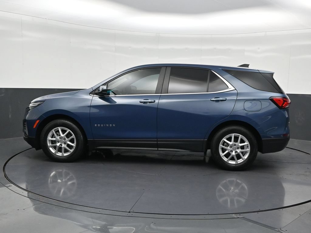 Used 2024 Chevrolet Equinox LT FWD image 2