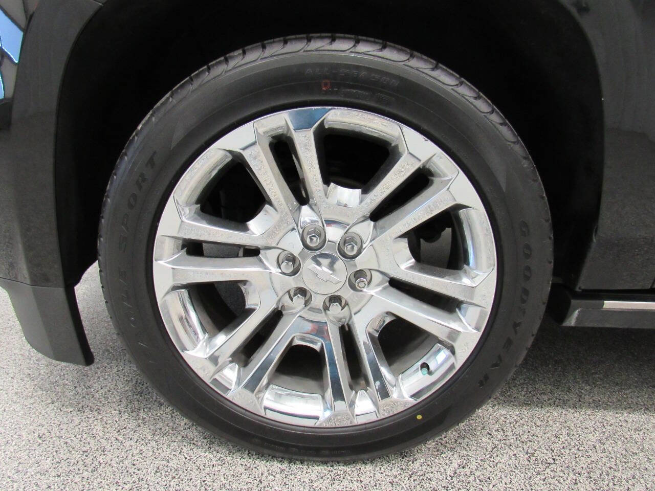 Used 2020 Chevrolet Tahoe Premier w/ Premier Plus Edition image 11