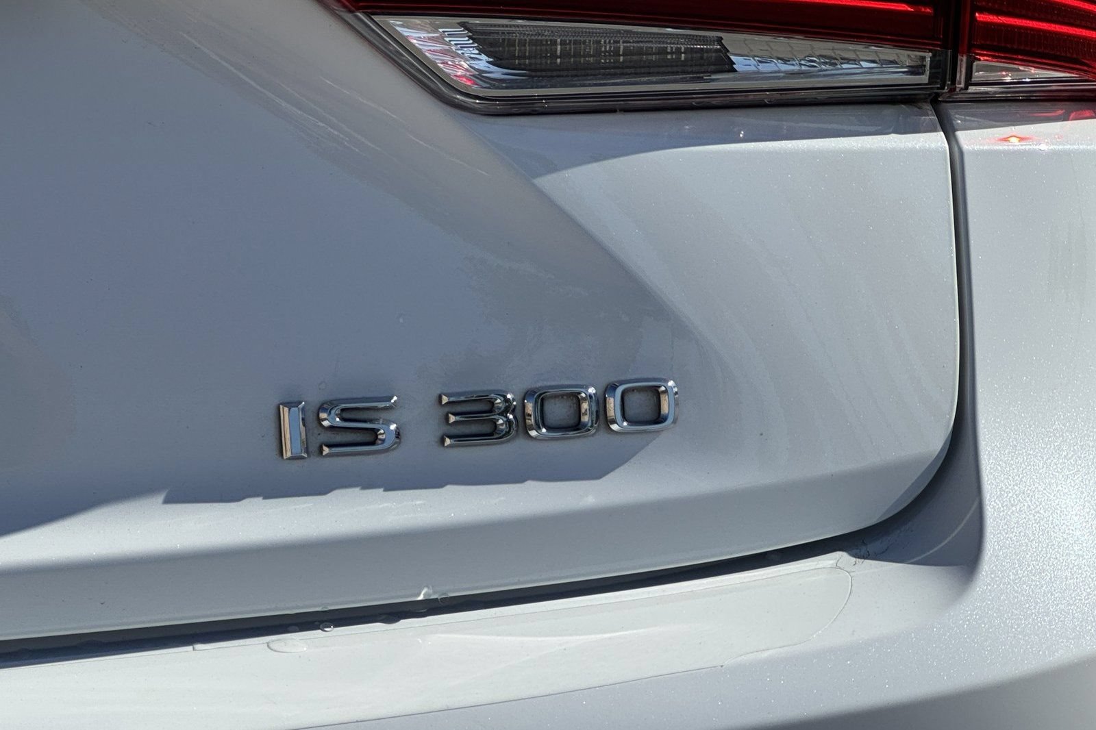 Used 2020 Lexus IS 300 F Sport w/ Blackline Edition RWD image 27