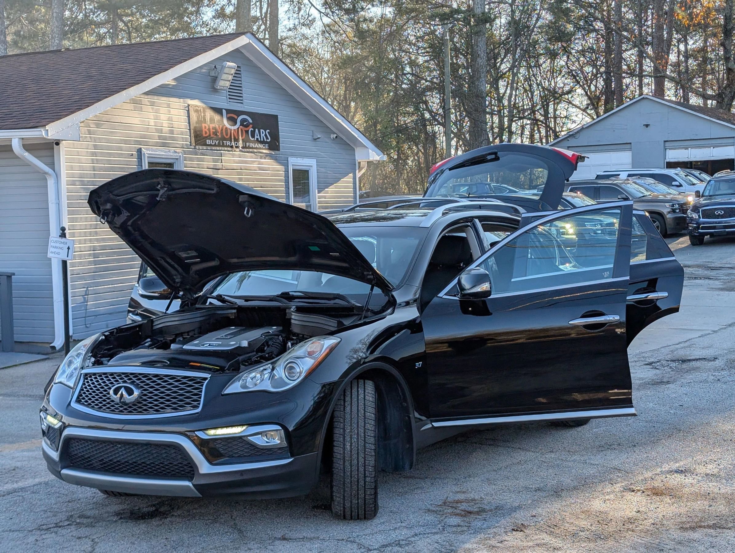 Used 2016 INFINITI QX50 AWD w/ Deluxe Touring Package image 14