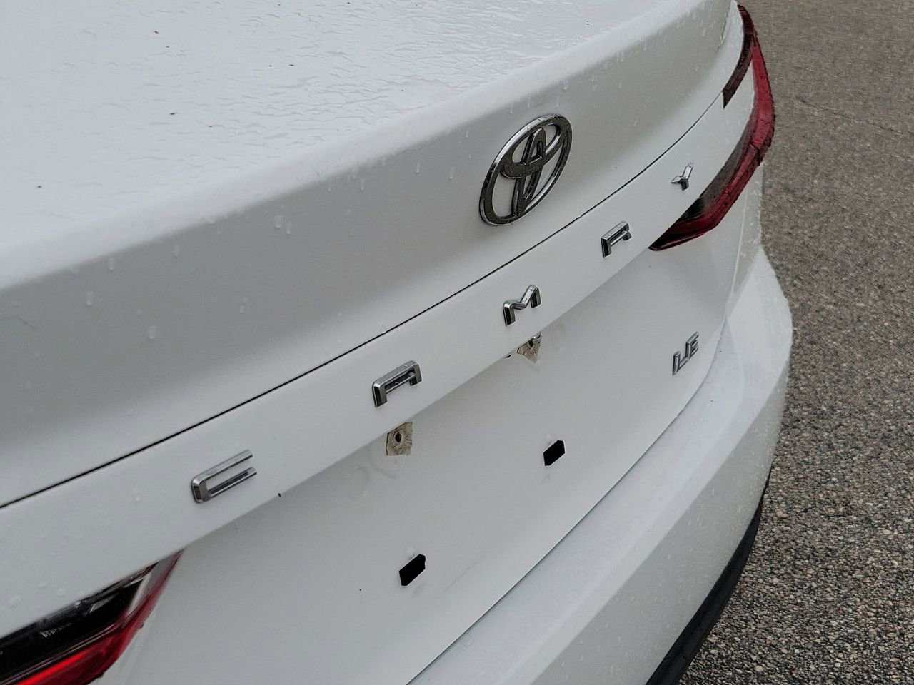 Used 2025 Toyota Camry LE image 6