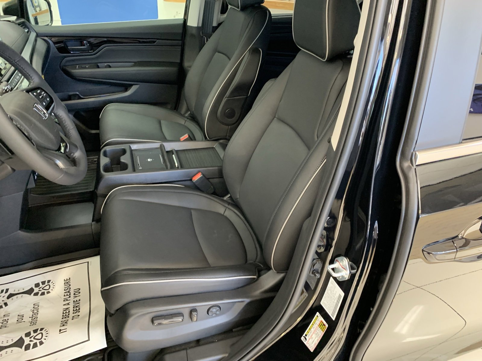 New 2026 Honda Odyssey Touring image 26