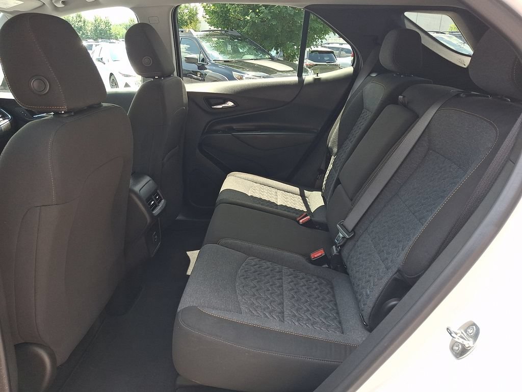 Used 2023 Chevrolet Equinox LT FWD image 10