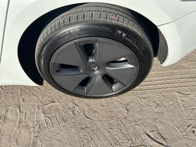 Used 2023 Tesla Model 3 Standard Range image 20