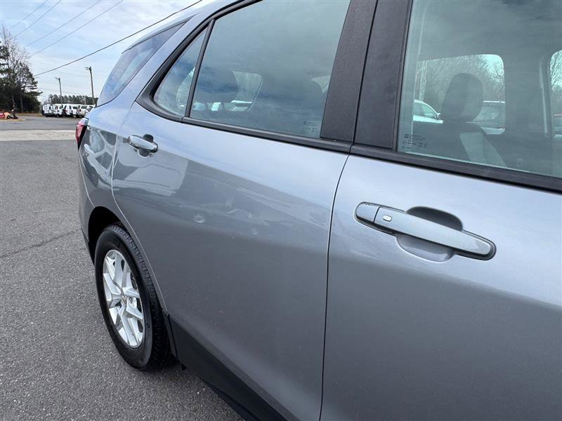 Used 2023 Chevrolet Equinox LS w/ LPO, Floor Liner Package image 22