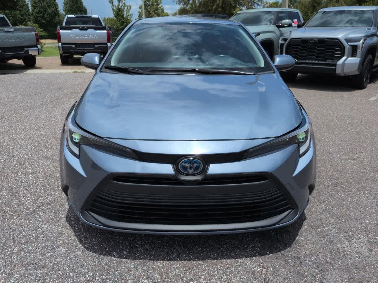 Certified 2025 Toyota Corolla LE FWD image 9