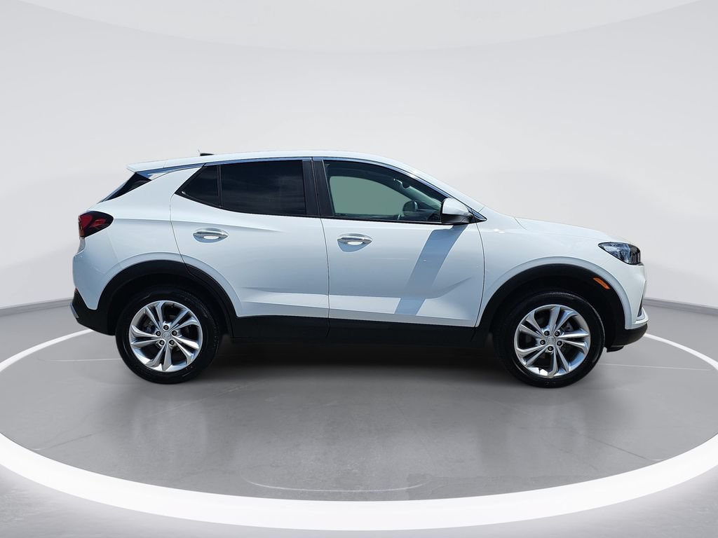 Used 2023 Buick Encore GX Preferred w/ Cold Weather Comfort Package AWD/4WD image 2