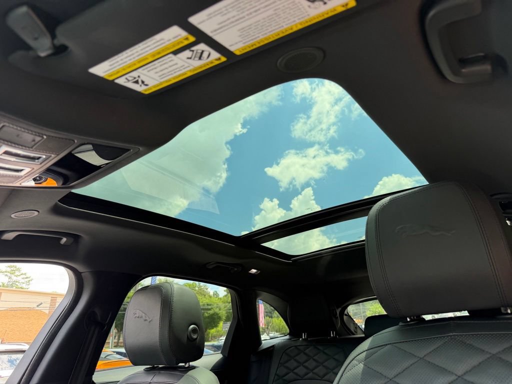 Used 2022 Jaguar F-PACE S AWD/4WD image 52