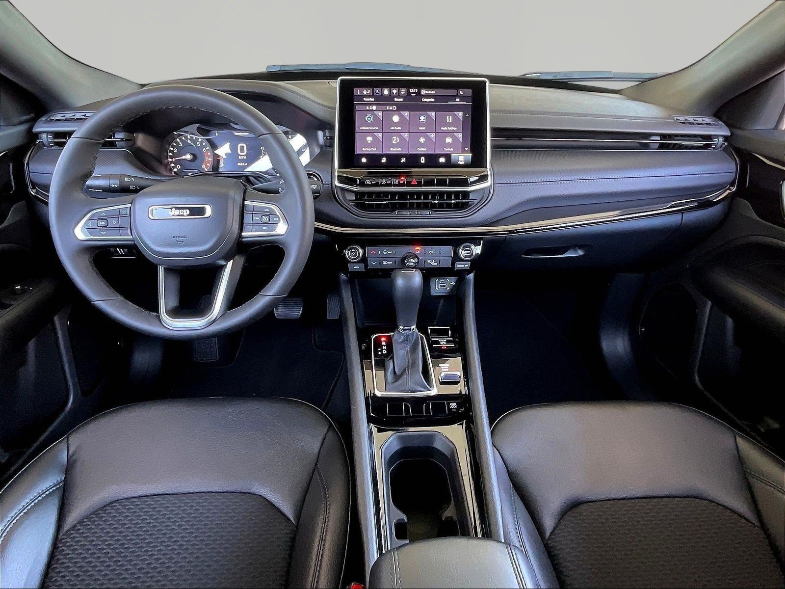 Used 2026 Jeep Compass Latitude AWD/4WD image 7