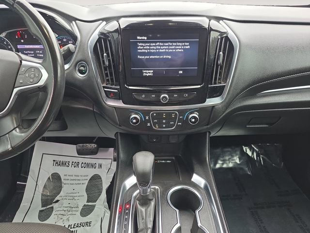 Used 2022 Chevrolet Traverse LT image 11