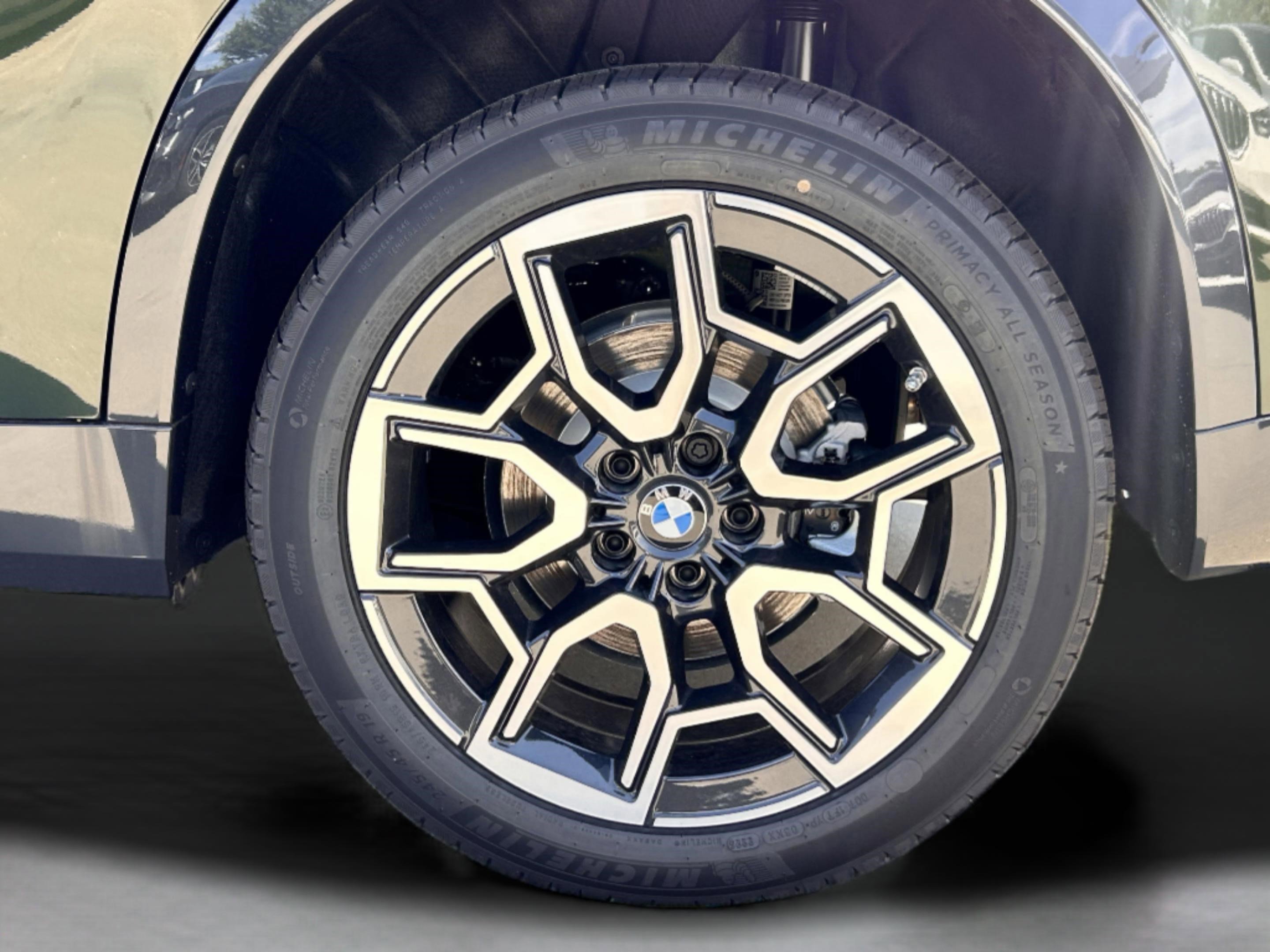 Used 2025 BMW X1 xDrive28i w/ Technology Package image 8