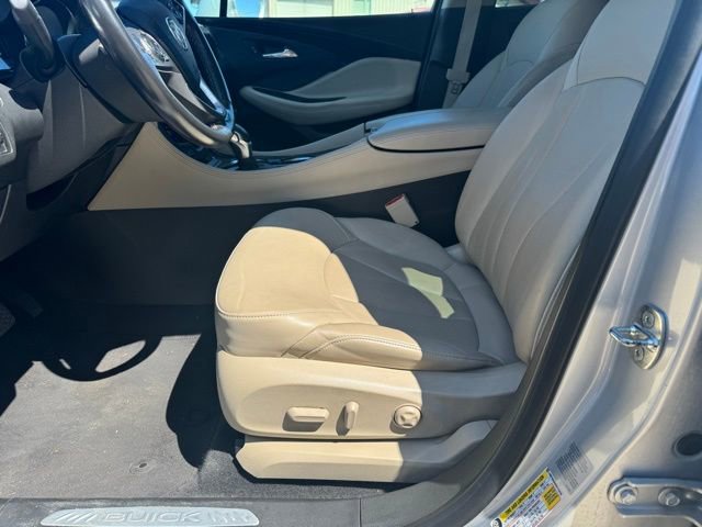 Used 2017 Buick Envision Essence AWD/4WD image 4