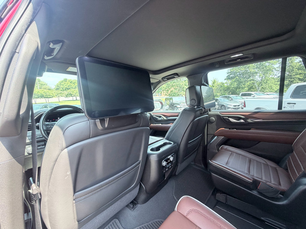 Used 2023 GMC Yukon Denali Ultimate AWD/4WD image 33