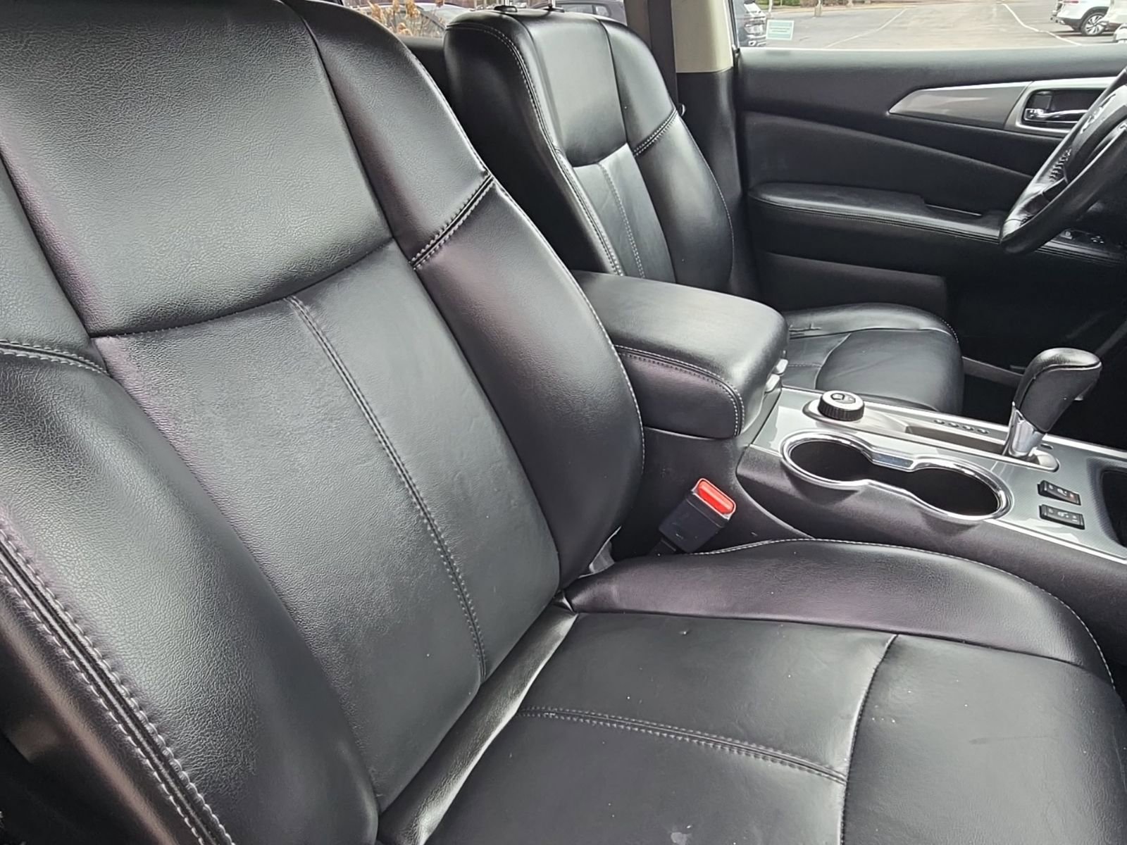 Used 2017 Nissan Pathfinder SL AWD/4WD image 18