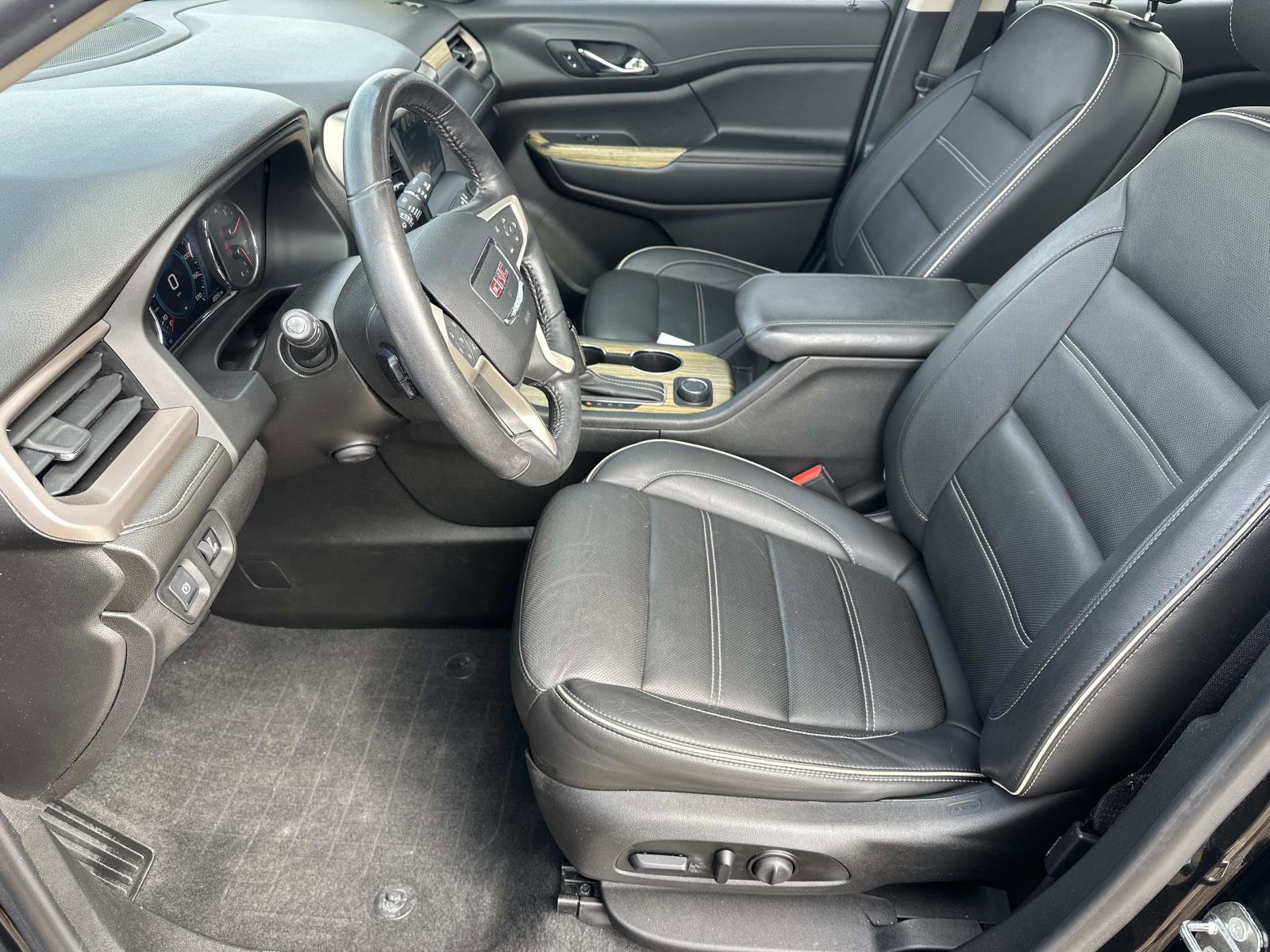 Certified 2019 GMC Acadia Denali w/ Technology Package AWD/4WD image 19