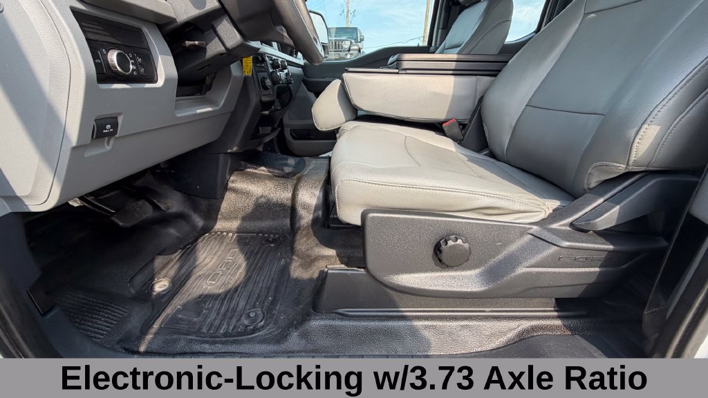 Used 2023 Ford F350 XL RWD image 19