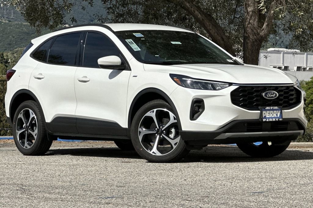 New 2025 Ford Escape ST-Line Select AWD/4WD image 2