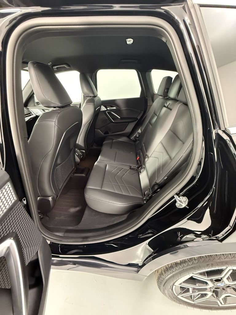 Certified 2024 BMW X1 xDrive28i w/ Convenience Package image 16