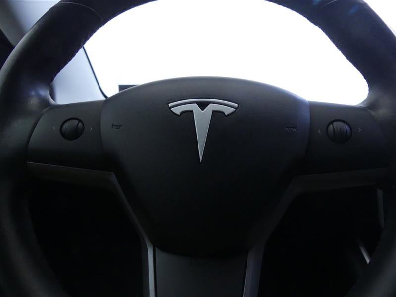 Used 2018 Tesla Model 3 Long Range AWD/4WD image 18