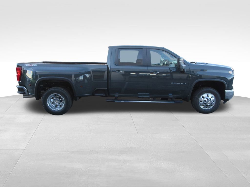 New 2026 Chevrolet Silverado 3500 LT w/ All Star Edition AWD/4WD image 7