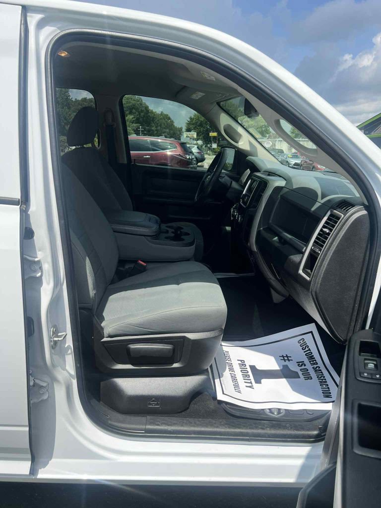 Used 2018 RAM 1500 Express image 14