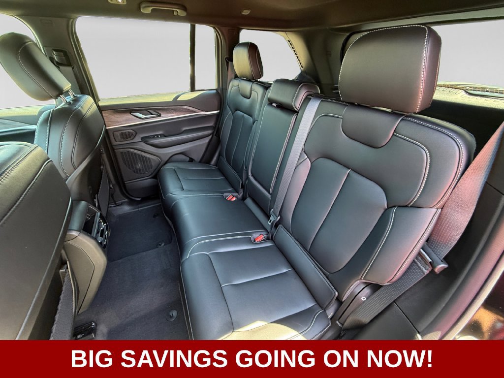New 2026 Jeep Grand Cherokee Limited AWD/4WD image 37