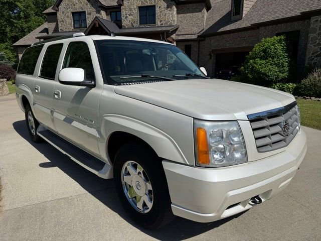 Used 2005 Cadillac Escalade ESV AWD image 6