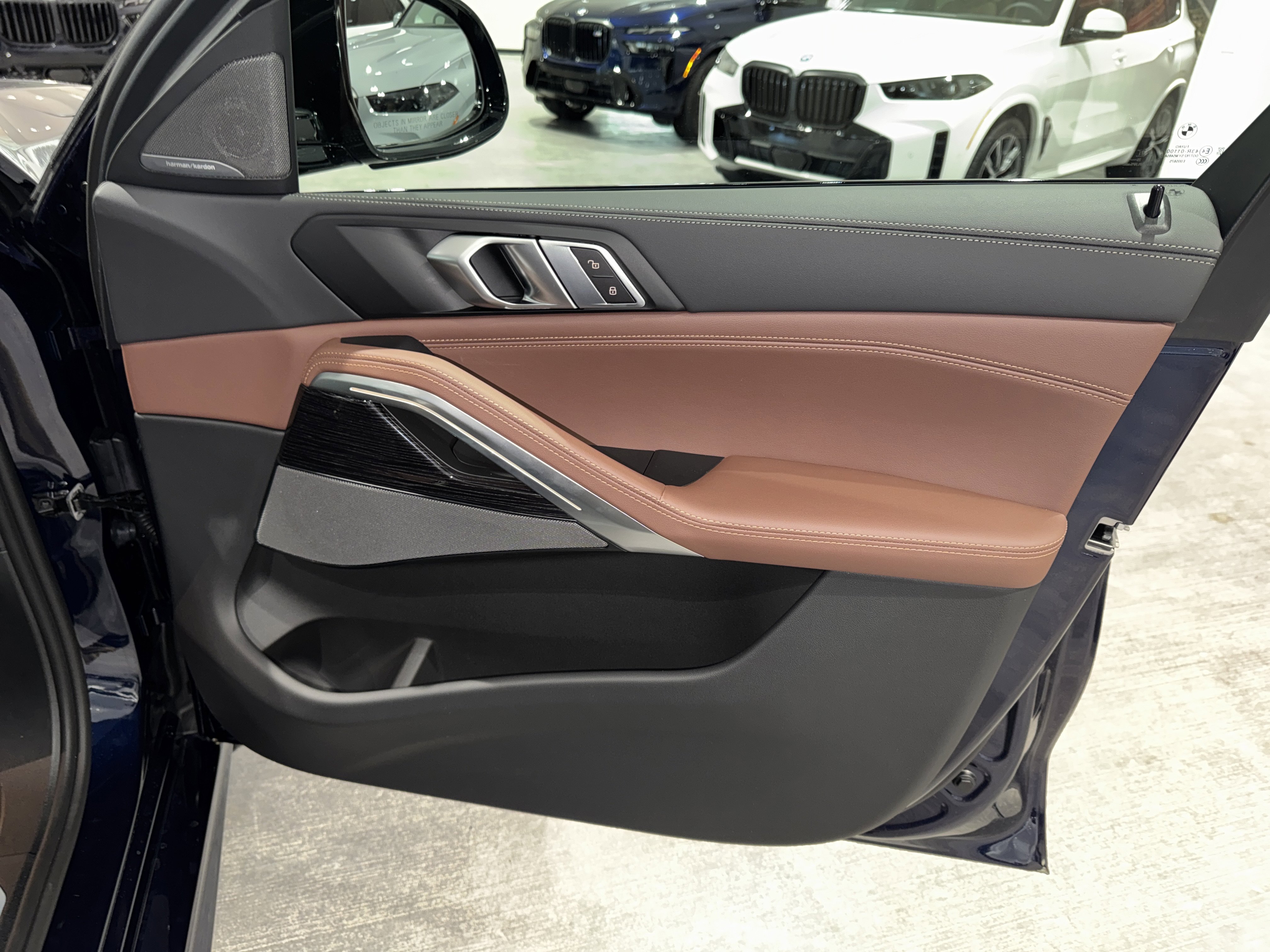 New 2026 BMW X6 xDrive40i w/ Executive Package image 8