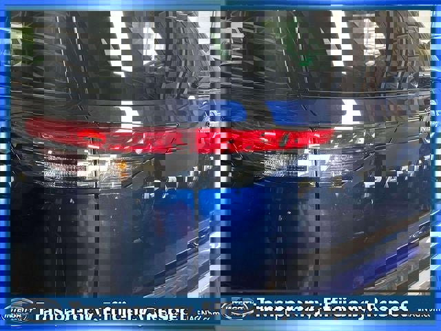 Used 2025 Nissan Pathfinder SL image 11