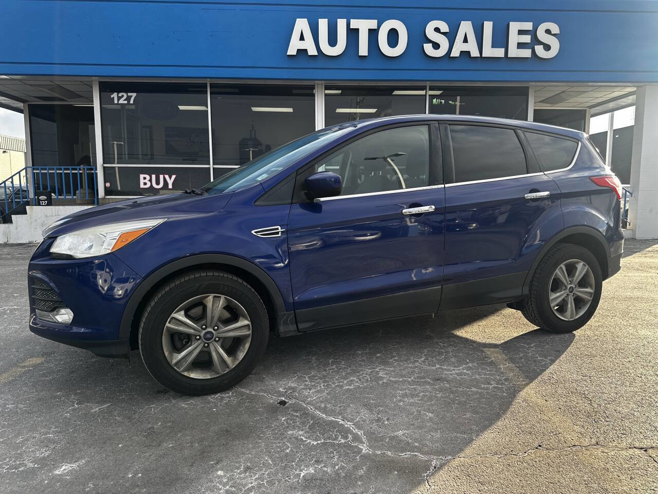 Used 2015 Ford Escape SE image 3