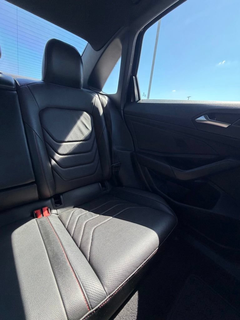 Used 2022 Volkswagen Jetta GLI Autobahn FWD image 19