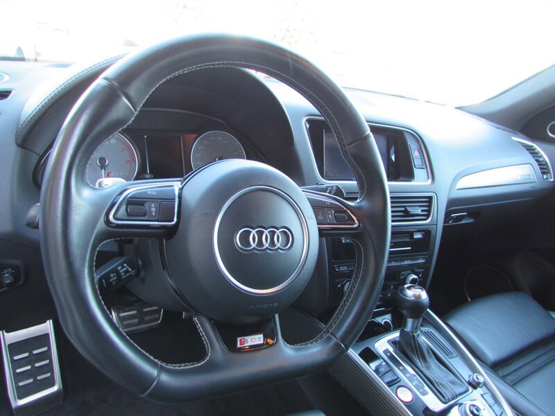 Used 2017 Audi SQ5 Premium Plus AWD/4WD image 11