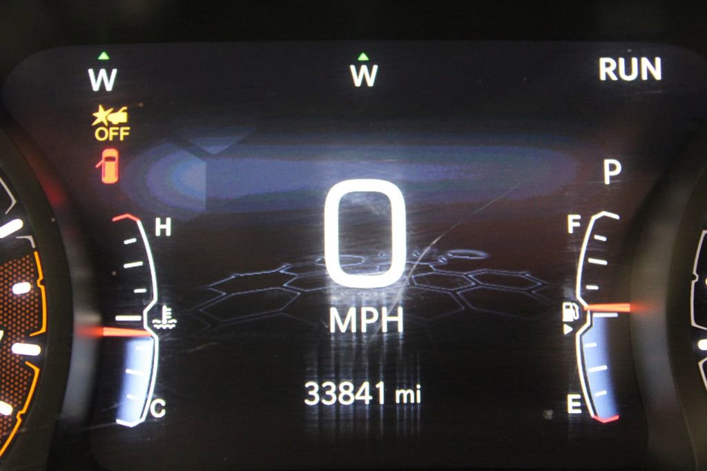 Used 2025 Jeep Compass Trailhawk AWD/4WD image 39