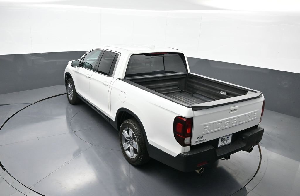 Certified 2025 Honda Ridgeline RTL image 40