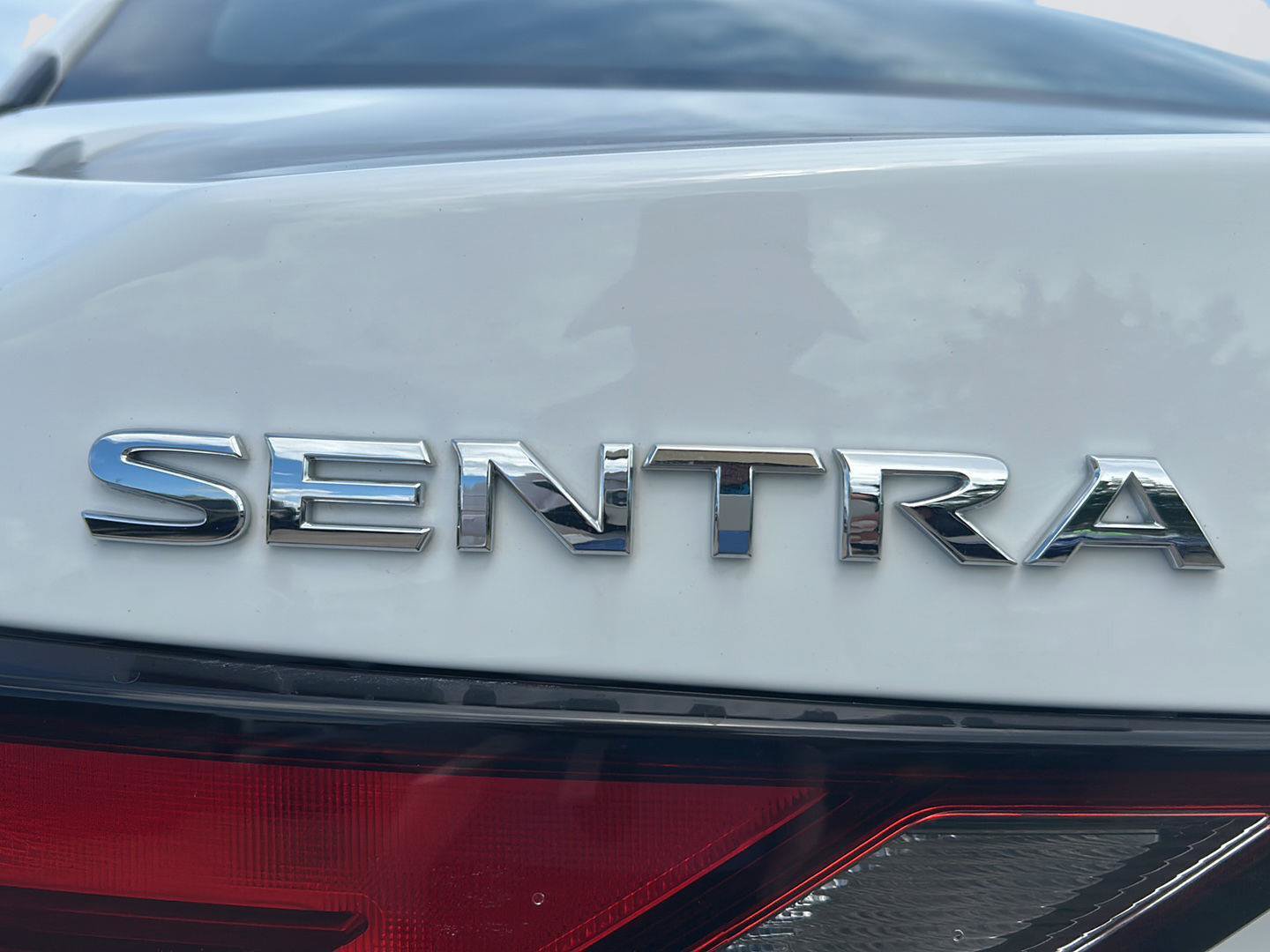 Used 2024 Nissan Sentra SV FWD image 30