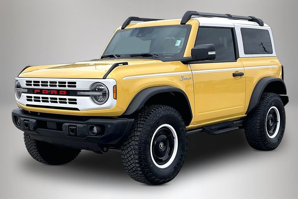 Used 2024 Ford Bronco Heritage Edition AWD/4WD image 2
